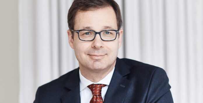 Markus Beumer kehrt nach langen Jahren wieder zur Hypovereinsbank zurück und übernimmt dort die Leitung des Firmenkundengeschäfts.