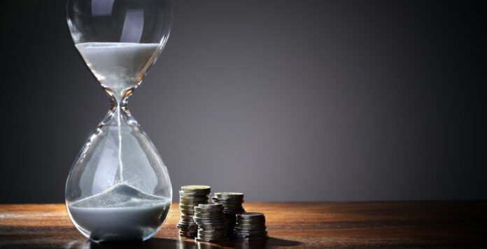 Schluss mit Warten: Echtzeitzahlungen sollen die neue Normalität werden. Doch dafür müssen die technischen Voraussetzungen geschaffen werden.