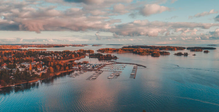 Hafen von Espoo in Finnland: Die finnische Nomentia kauft den Bonner Treasury-Spezialisten Tipco.