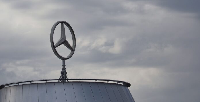 Mercedes-Benz hat mehrere Anleihen begeben.