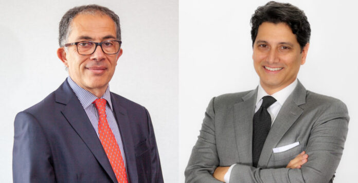 Emmanuel Ramambason (links) und Thomas Kikis sind neu im Frankfurter Financial Market Team von Standard Chartered.