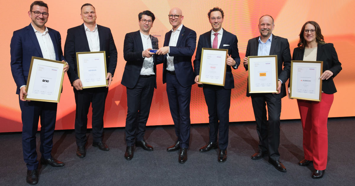 Die Shortlist-Kandidaten für das "Treasury des Jahres 2025" (v.l.): Stefan Welter (SoftwareOne), Fabian Lander (Vonovia), Blerim Osmanaj & Thomas Böttger (Covestro), Finn Marten Körner (Henkel), Christoph Willeke & Jean Dohrmann (Continental/Aumovio). Foto: F.A.Z. Business Media GmbH/Dirk Beichert BusinessPhoto
